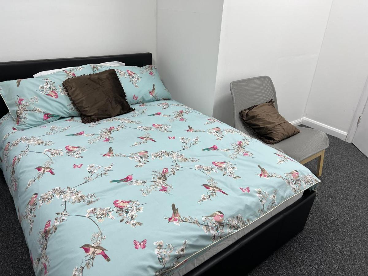 The Grande Residence - Close To Central London & Next To Northfield Tube Station Hanwell Εξωτερικό φωτογραφία