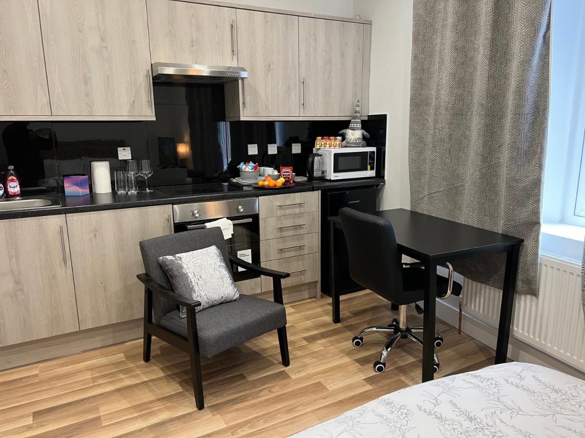 The Grande Residence - Close To Central London & Next To Northfield Tube Station Hanwell Εξωτερικό φωτογραφία